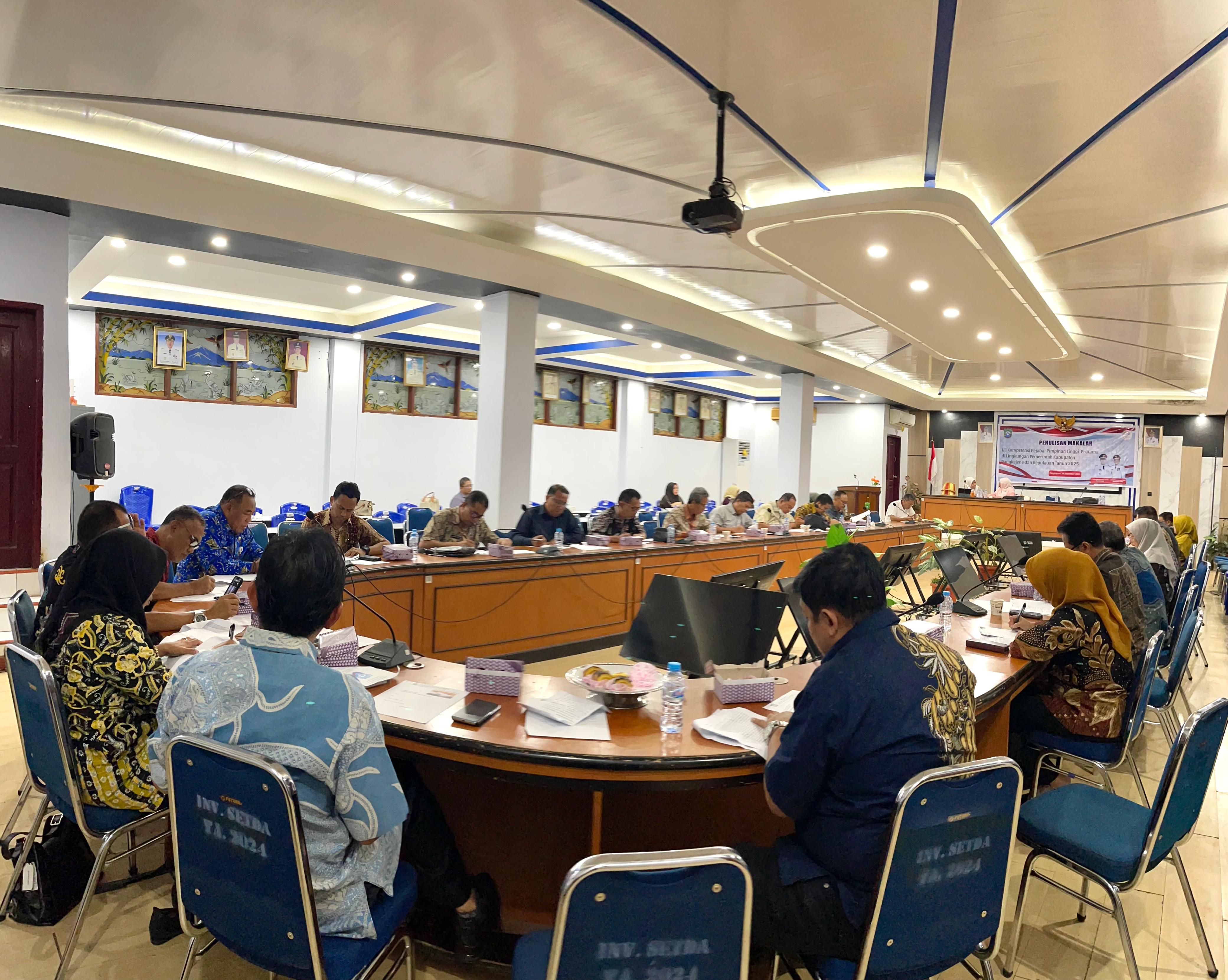 Foto: Penulisan Makalah Jabatan Tinggi Pratama